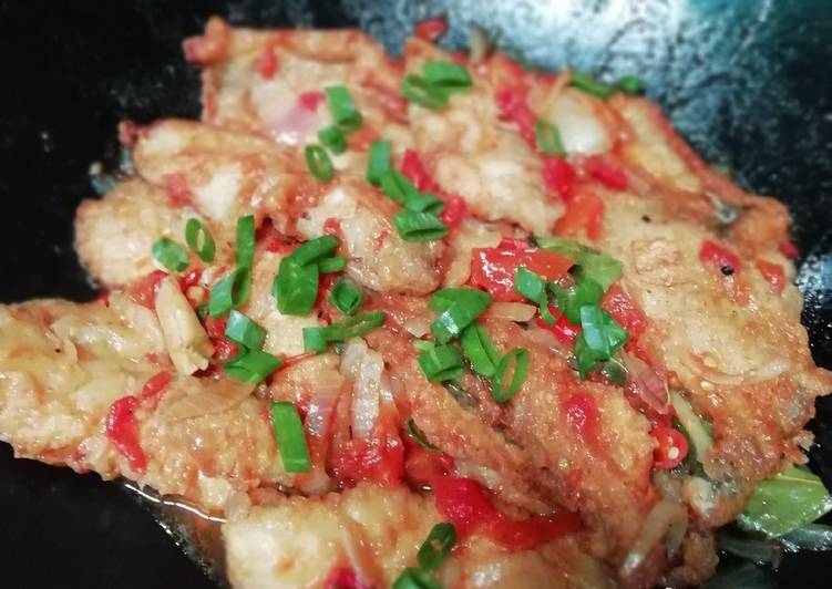 Cara Membuat Kakap Saus Manis Pedas, Bikin Ngiler