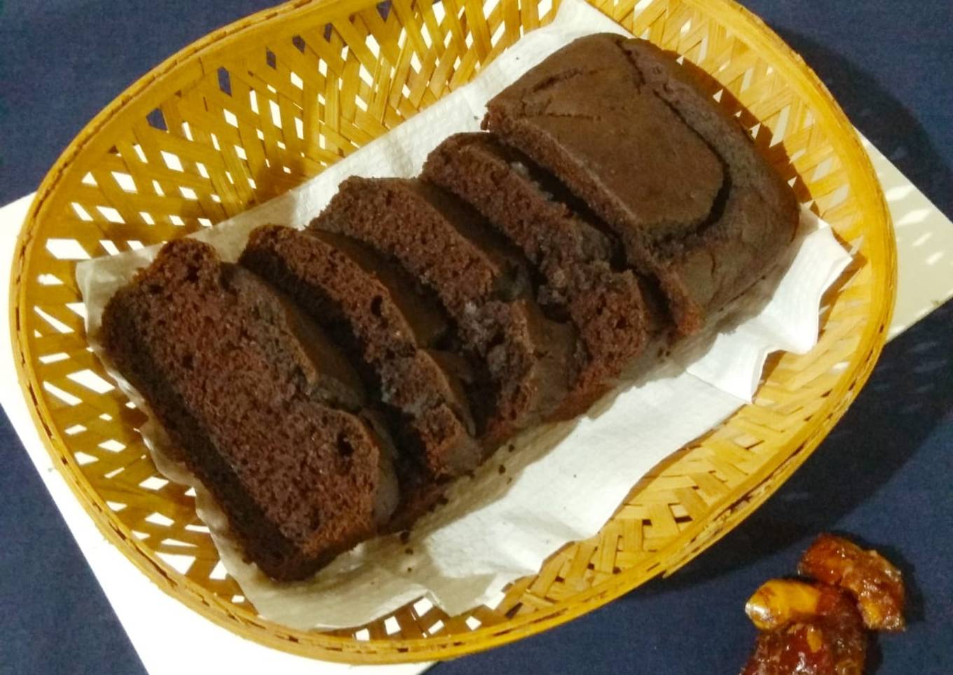 Dates banana chocolate cake