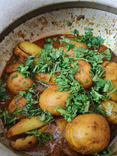 परवल आलू की सब्जी (Parwal aloo ki sabzi recipe in Hindi) रेसिपी मुख्य फोटो