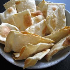 A picture of Truffle Oil Flatbread Crackers.