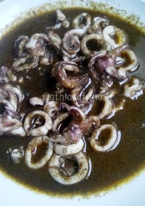 Foto resep Cumi Hitam Lada Bawang Putih cuma 3 bahan utama tp enak bgt 😍