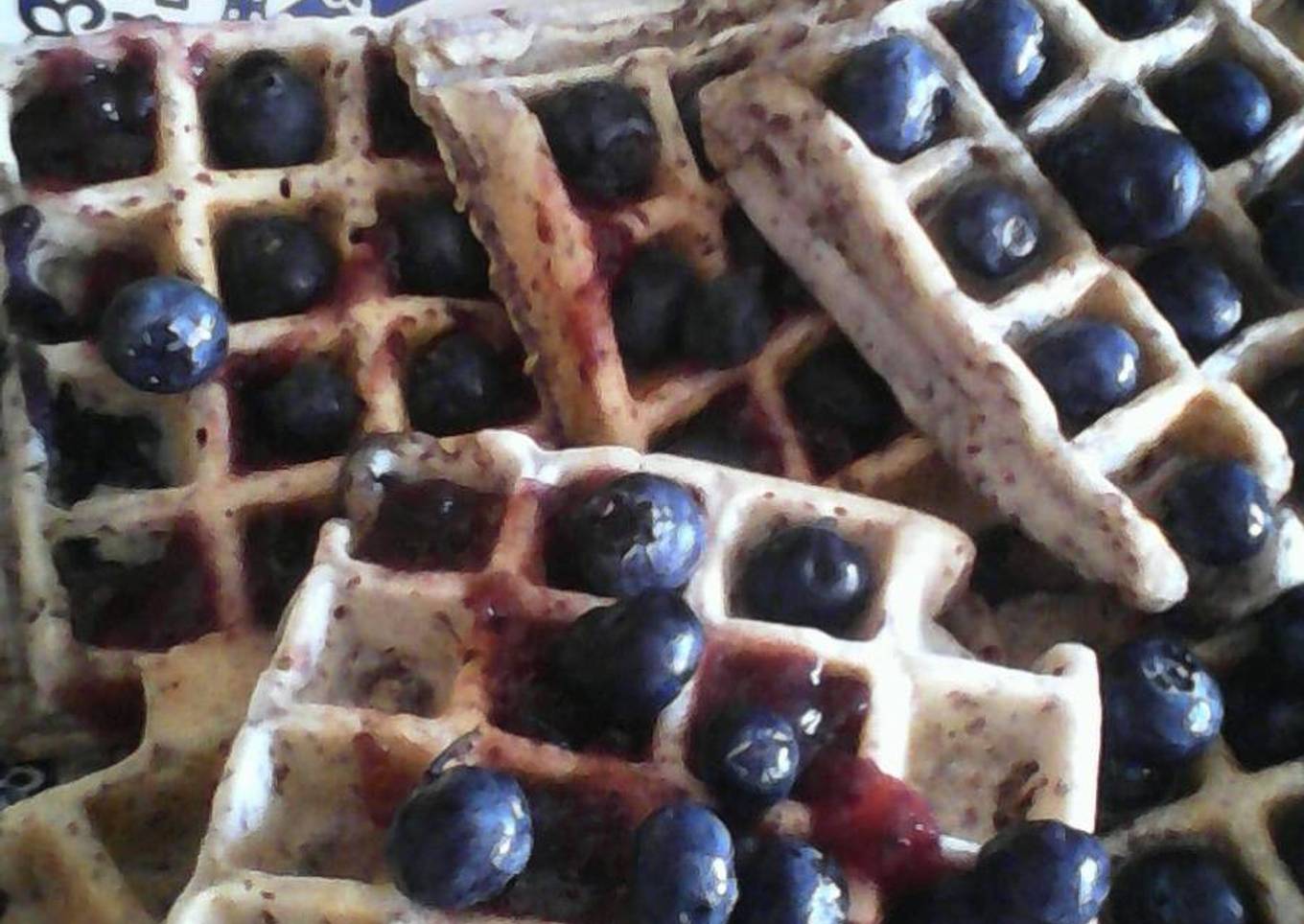 Waffles de arándanos aptos para celíacos y sin azúcar