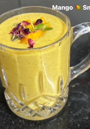 A picture of No Sugar No Dairy Mango 🥭 Smoothie.
