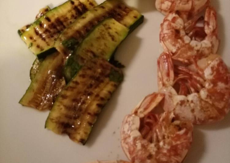 Easiest Way to Make Favorite Grilled prawns and zucchine