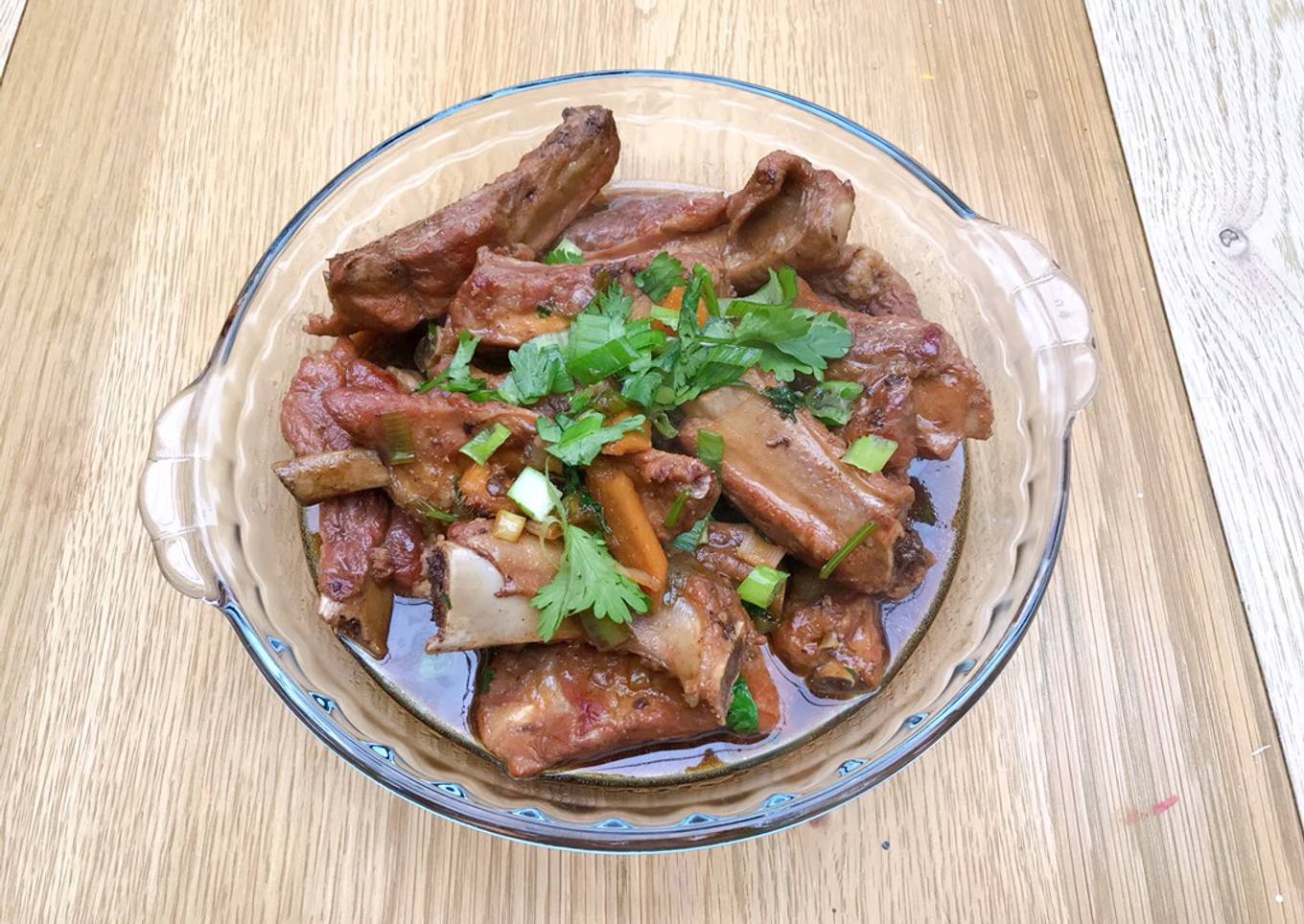 Braised pork ribs