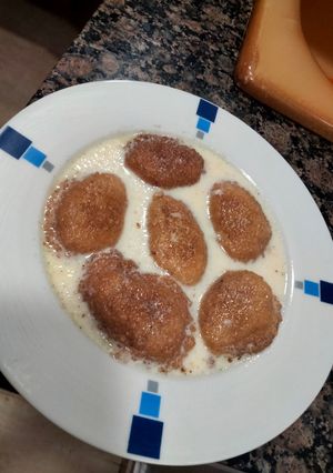Una foto de Panecillos dulces con leche y canela