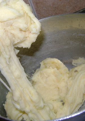 Una foto de Aligot (puré frances)