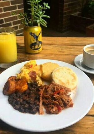 Una foto de Desayuno criollo para enamorar 💑