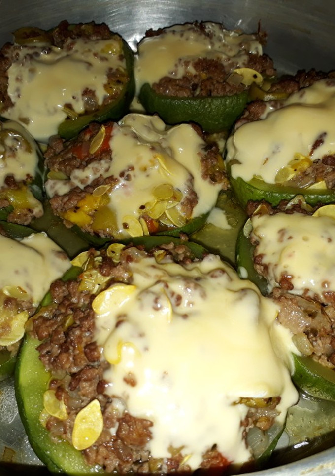 Una foto de Zapallitos rellenos de carne