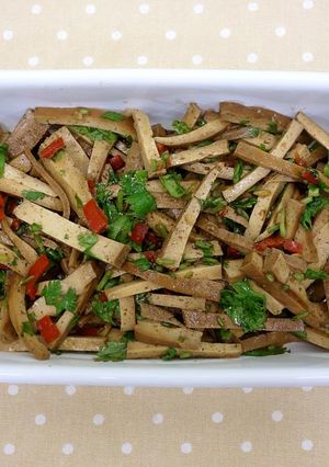 涼拌豆干 ⟨萬用常備菜8 ⟩ 的食譜成品照片