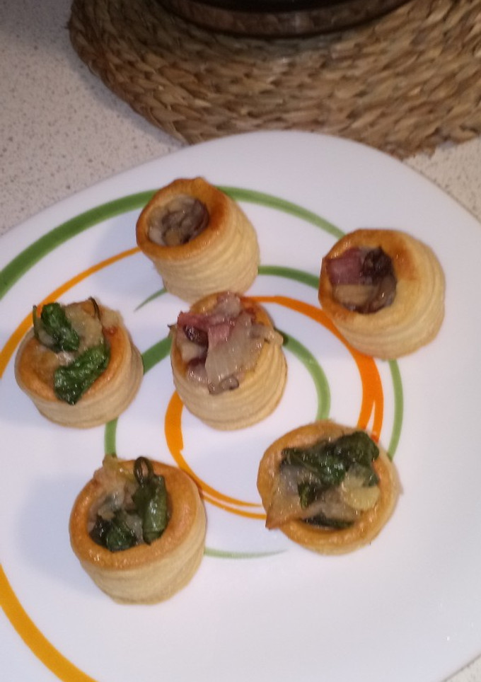 Una foto de Volovanes de bacalao