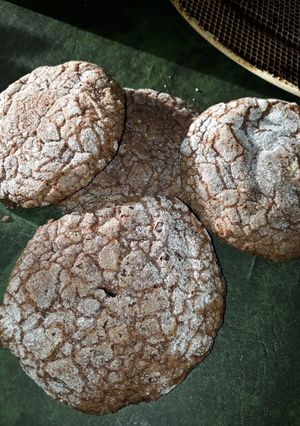 Una foto de Polvorones veganos de chocolate