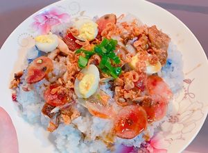 Hình của món Xôi gà hoa nấu nồi cơm điện.