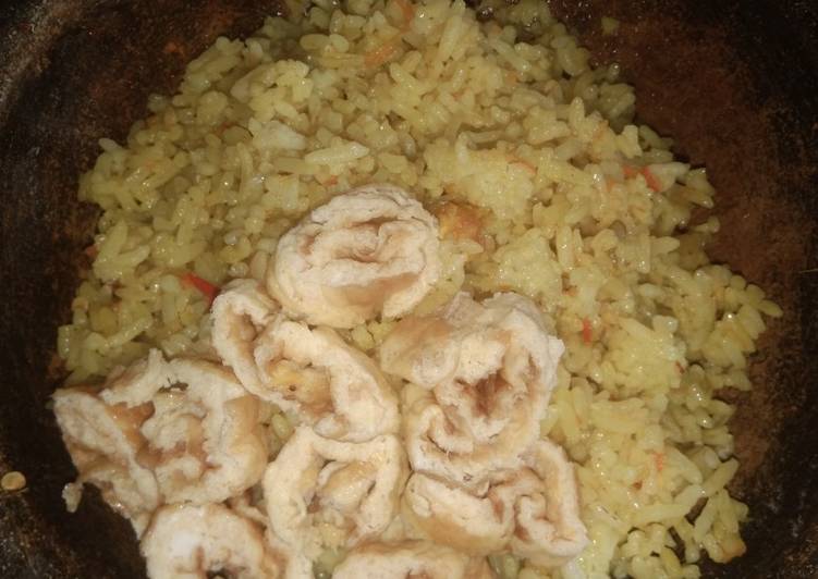 .nasi kuning cobek