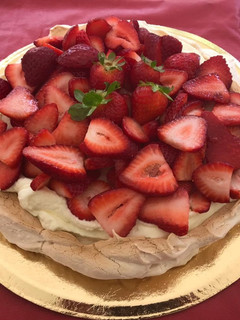 Una foto de Pavlova de FRUTILLAS🍓🍓🍓