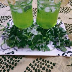 A picture of Minty Lemon Moctail.