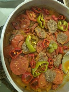 صورة لوصفة صينية كباب بالبندورة والبطاطا