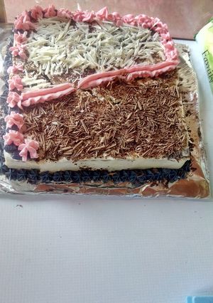 A picture of Classic vanilla cake.#authors marathon.