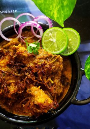 মোগলাই চিকেন কোর্মা (muglai chicken korma recipe in Bengali) রেসিপির প্রধান ছবি