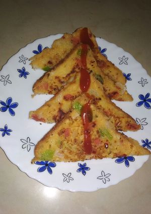 A picture of Rava (suji) bread sandwich.