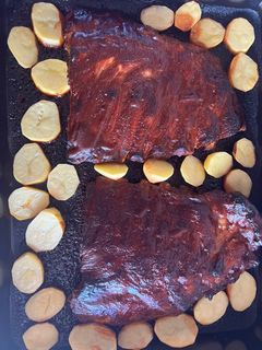 Una foto de Costillar con salsa barbacoa
