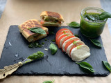 موزاريلا بالبيستو Panini mozarella pesto 🍅