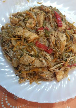 Una foto de Pollo al wok