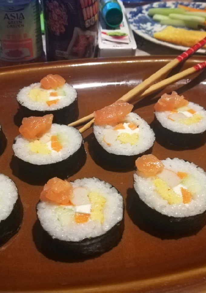 Una foto de Maki Sushi en bazooka 🥢🇯🇵