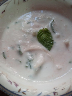 A picture of Mint and cucumber Raita.