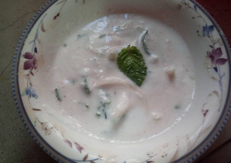 Recipe of Super Quick Homemade Mint and cucumber Raita