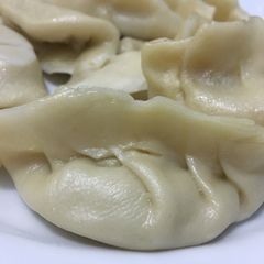 A picture of Chicken adobo dumpling.