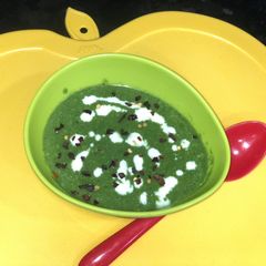 A picture of Cream of Spinach Soup.