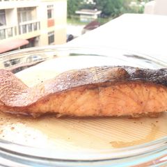 A picture of Japanese Salted Salmon (Shiojake).