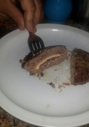 Una foto de Hamburguesa rellena