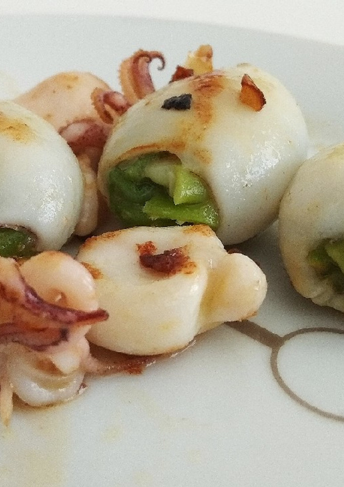 Una foto de Txipis rellenos de vainas y puré de calabaza