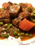 Ternera en salsa con guisantes y especias nobles