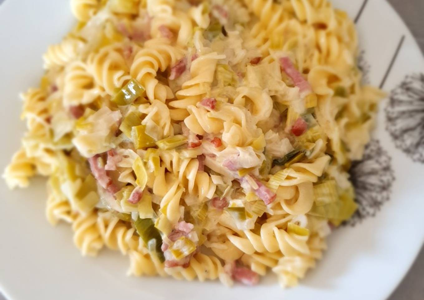 Pâtes carbo, poireaux