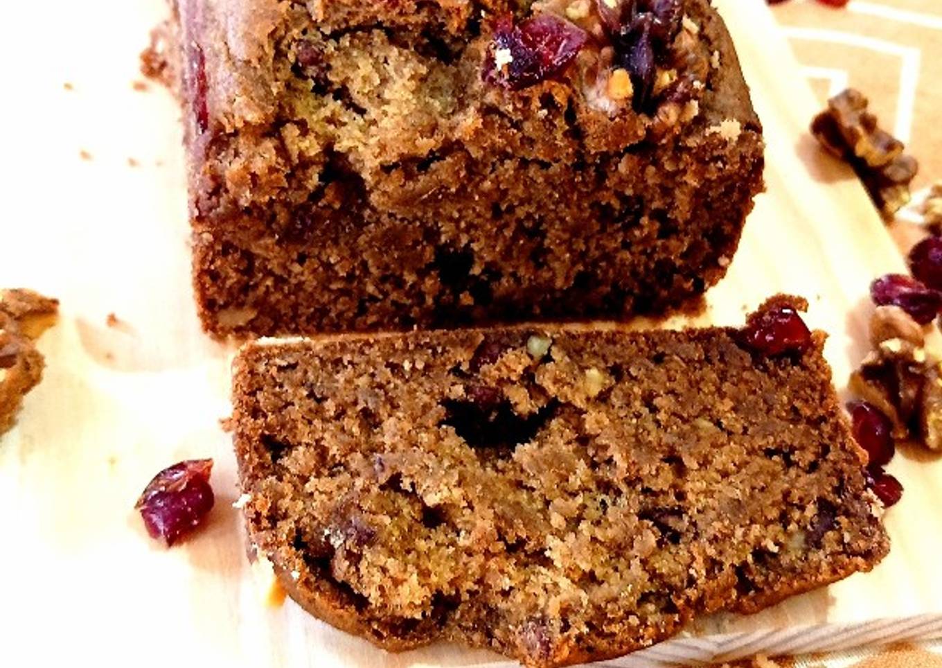Eggless Walnut Date Cake