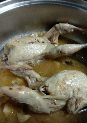 Una foto de Codornices estofadas