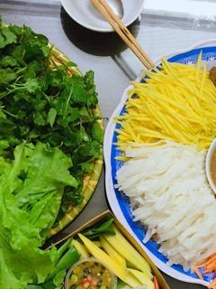 Hình của món Món cuốn bánh tráng.