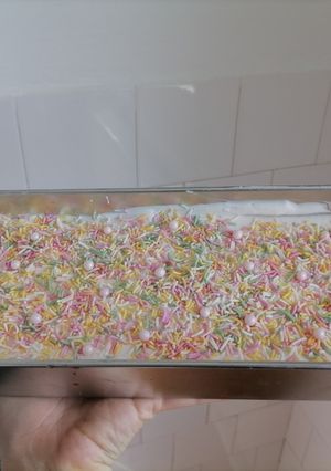 Cukorkás málnás tiramisu recept fotója