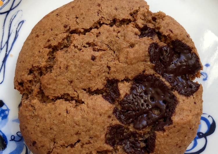 Chunky Chocolate and hazelnut cookies - can be vegan