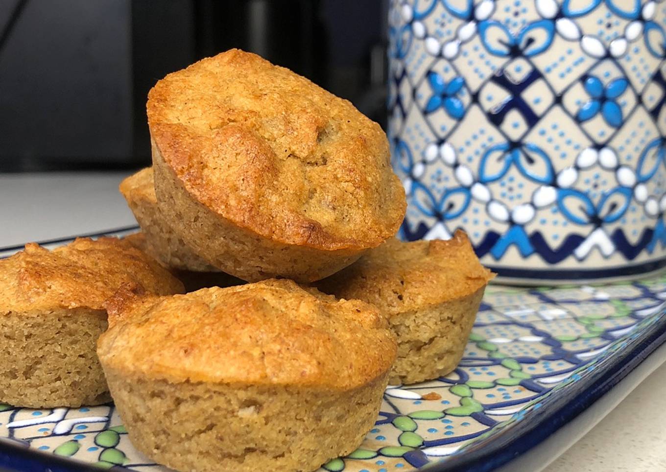 Gluten-free banana bread (banana panel / platinum)