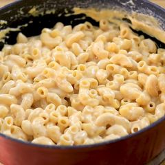 A picture of Mac & Cheese: The Simple Edition.