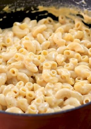 A picture of Mac & Cheese: The Simple Edition.