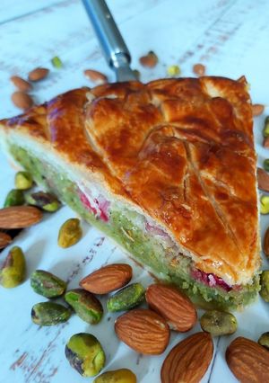 A picture of Pistachio and Raspberry Galette des Rois.