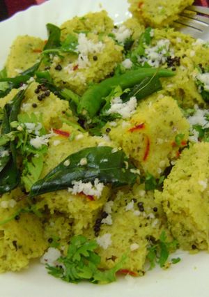 A picture of Kasuri Methi & Saffron Dhokla.