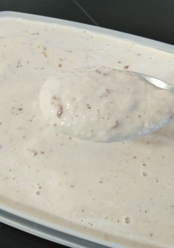 Una foto de Helado de plátanos y dátiles
