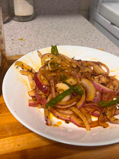 A picture of Onion pickle.