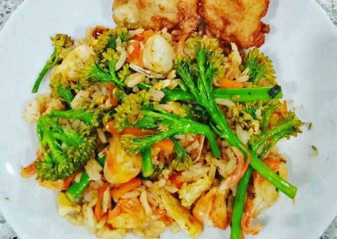 Easiest Way to Make Favorite Seafood Fried Rice with Veggies